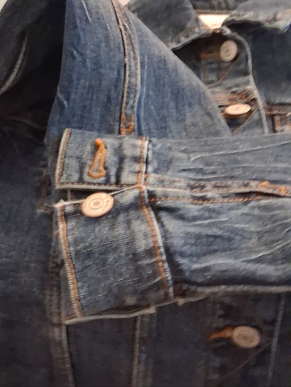 Old Navy Women's Size Small Distressed Denium Trucker Jacket - Picture 13 of 14